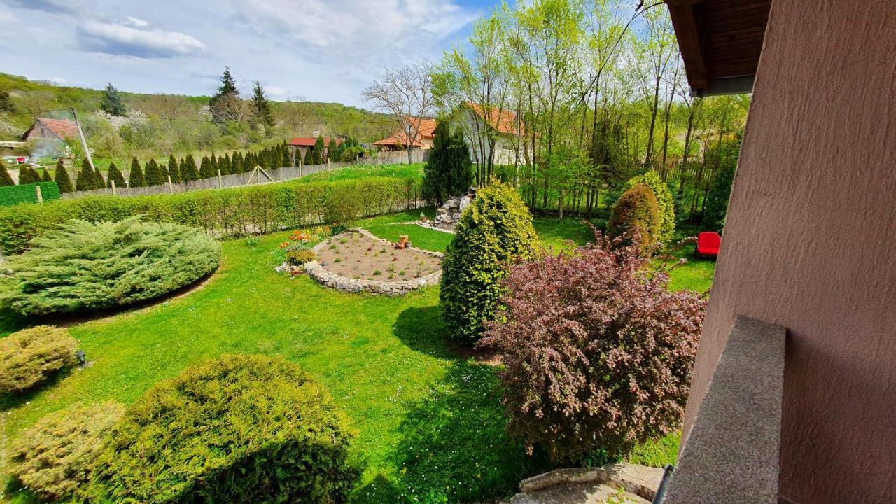 Rajski Vrt Vrdnik Exterior foto